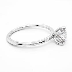 Bague solitaire or blanc et diamant